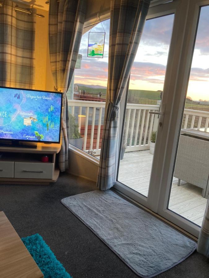 Luxury Caravan At Turnberry - Short Walk To Beach Гървън Екстериор снимка